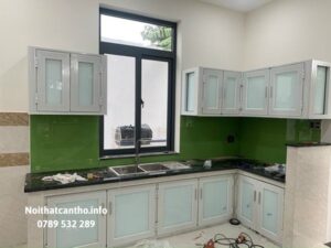 Tủ bếp Cần Thơ chữ L 009